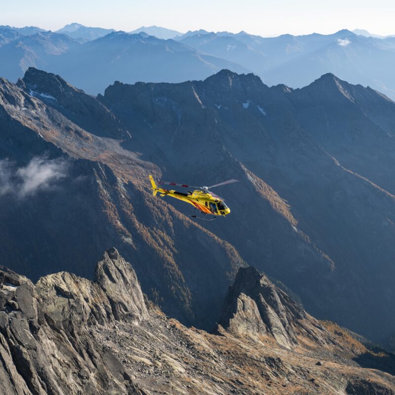 Gutschein Rundflug mit Gletscherlandung und Apéro Hüfifirn (55-60 min.)